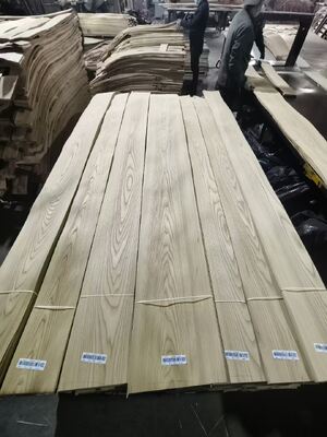 Hoogwaardige Russia Elm Veneer Plaat met kwart gesneden en kroon gesneden voor meubilair en decoratie
